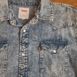 Men's Levi's pearl snap